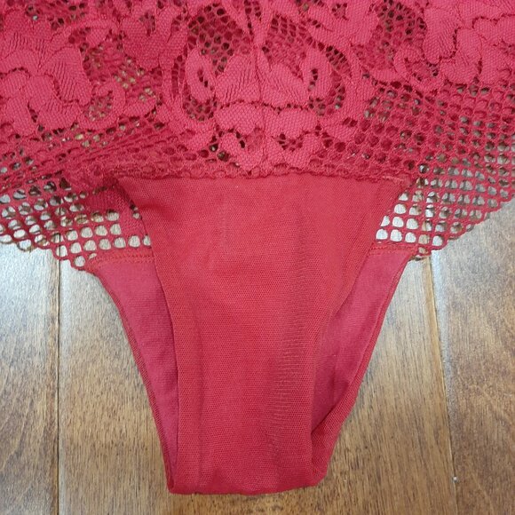 FREE WITH PURCHASE red nwot lace fishnet brazilian cheeky panties - Picture 4 of 6